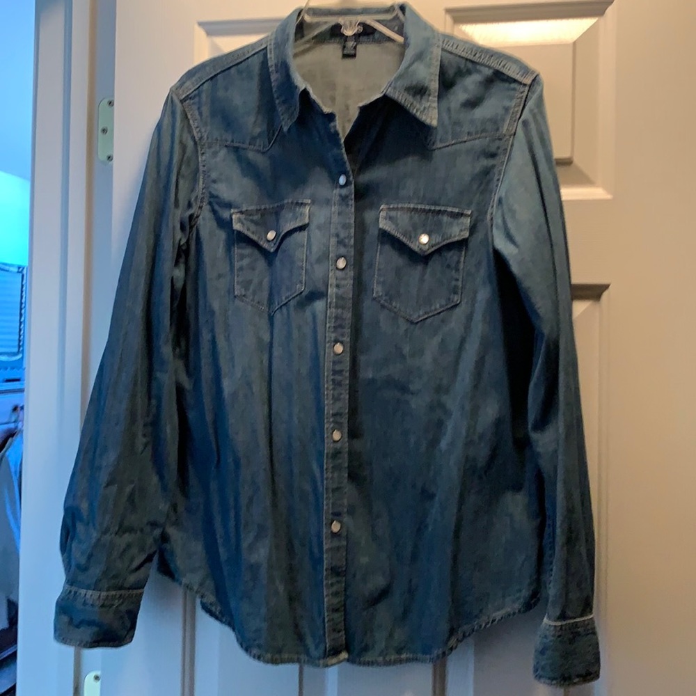 Ladies L Chaps western style denim shirt